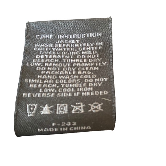 Vince Camuto Black Packable Puffer Zip-Front Jacket Size Medium - Picture 9 of 14